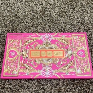 Pat McGrath mothership mega: celestial nirvana eyeshadow palette